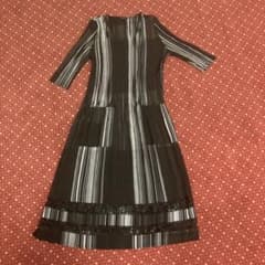 ストライプ柄 プリーツワンピース M-Lのサムネイル