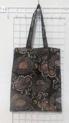 古布藍染リメイクハンドメイド トートバッグ 花柄のサムネイル