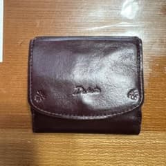 ダコタ　二つ折り財布のサムネイル