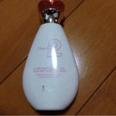 Dior Body Moisturizer  クリームのサムネイル