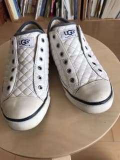 UGG スリッポン スニーカー 23センチのサムネイル