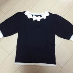 新品 evelyn ❤︎ 襟リボンニットのサムネイル