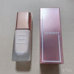 GIVERNY 密着カバーファンデーション 22号 ナチュラルベージュのサムネイル