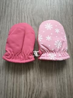 ピンク 雪の結晶柄 手袋 1-2才用のサムネイル