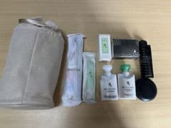 エミレーツ航空ビジネスクラス アメニティのサムネイル