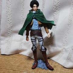 リブァイ兵長　フィギュアのサムネイル