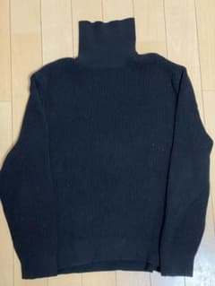 H&M タートルネック ニット ブラックのサムネイル
