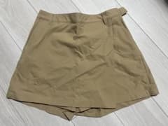 BEAMS GOLF ベージュ キャロットスカート ショートパンツのサムネイル
