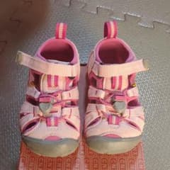 専用・KEEN 15センチ キーンサンダルのサムネイル