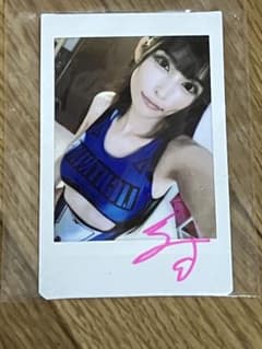 り*け様 FANZAオークション　胡桃さくら直筆サイン入りチェキのサムネイル
