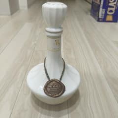 ニッカ ウイスキー　鶴17年　限定陶器　空ビンのサムネイル