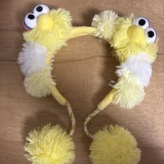 ポンポン付きキャラクターカチューシャのサムネイル