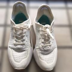 FLY GEAR スニーカー ホワイト 24.0cm EEEのサムネイル