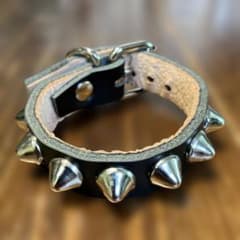 【定番】スタッズ レザー ブレスレット ブラック パンクのサムネイル