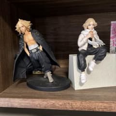 フィギュアとアクリルスタンドセットのサムネイル