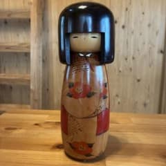 卯三郎こけし 岡本卯三郎 椿柄 26cm 創作こけし 木製 昭和レトロ 美品