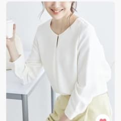 美品 ロペピクニック　ホワイト 長袖ブラウス キーネックのサムネイル