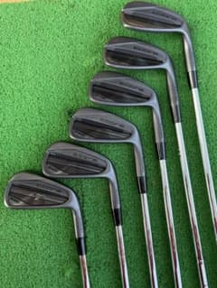 コブラ キング ツアー ブラック アイアンセット 5-P 2024 リミテッド コブラ キング ツアー ブラック アイアンセット 5-P 2024