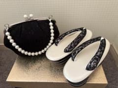 ma様専用　成人式　黒レースバッグと白下駄セットのサムネイル