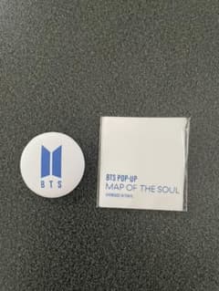 BTS ロゴ 缶バッジのサムネイル