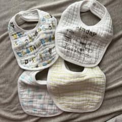 赤ちゃんスタイ4点セットのサムネイル