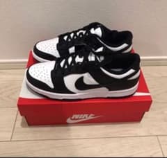 Nike GS Dunk Low Retro "White/Black"のサムネイル
