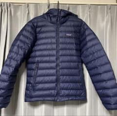 【美品】Patagonia ダウンセーターフーディー Sのサムネイル