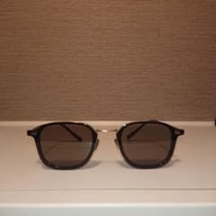 EYEVAN7285 ラウンド型サングラス ブラックフレーム ブラウンレンズ