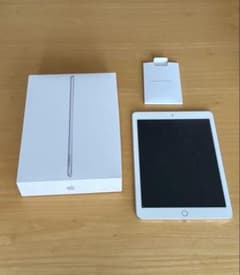 iPad第6世代　Wi-Fi+Cellular 32GBのサムネイル