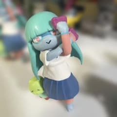 青い肌の少女 カプセルトイ1点のサムネイル