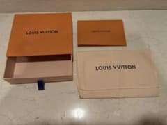 LOUIS VUITTON 箱、布袋、カードセットのサムネイル