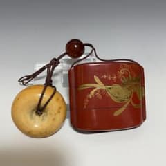 古美術 骨董品 骨董 印籠 蒔絵 饅頭 彫刻 提げ物 煙草入れ 緒締め 根付