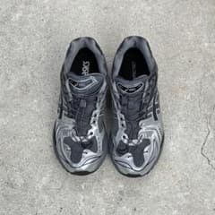 ASICS GEL-KAYANO 14 × UNAFFECTEDのサムネイル