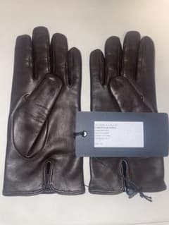 OmarAfridi Curved gloves 