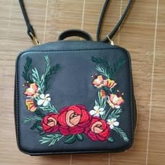 ショルダーバッグ 刺繍のサムネイル