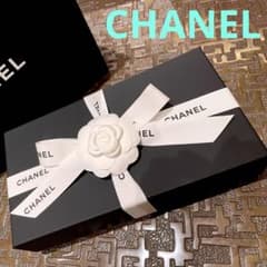 CHANELシャネル　バッグ箱・カメリア・リボン・メッセージケース　ギフト包装
