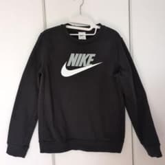 Nike ブラック トレーナー キッズLサイズのサムネイル