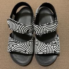 adidas アディダス　キッズ　サンダルのサムネイル