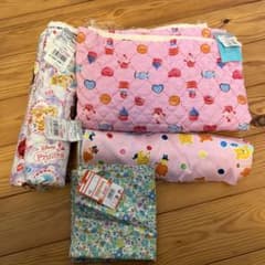 ハギレ4枚セット プリンセス くまのがっこうのサムネイル