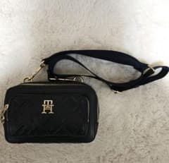 Tommy Hilfiger ショルダーバッグ 黒のサムネイル