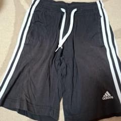 adidasハーフパンツのサムネイル