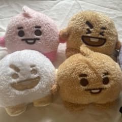 BT21  SHOOKY ぬいぐるみのサムネイル
