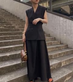 AMERI SHOULDER PADDED PEPLUM DRESSのサムネイル