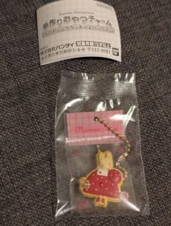 新品　サンリオ手作りおやつチャーム　マロンクリームのサムネイル