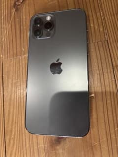Apple iPhone 12 Pro グラファイトのサムネイル