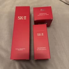 SK-II フェイシャルトリートメント3点と金繋ぎクリーム12回分のサンプルつき SK-II フェイシャルトリートメント3点と金繋ぎクリーム12回分の