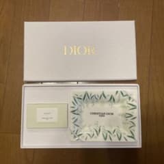 DIOR ノベルティのサムネイル