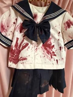 現在値下げ中【仮装】ハロウィン セーラー服 コスプレ ホラー 血糊のサムネイル