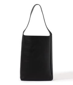 【使用1回のみ・美品】Aeta ショルダーバッグMサイズのサムネイル