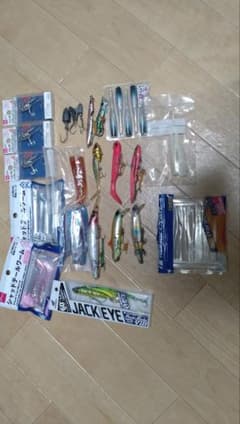 ルアー ワーム ジグヘッド まとめ売りセット - メルカリ